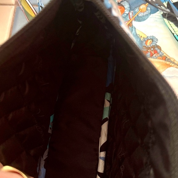 Vera Bradley Crossbody Bag - Picture 3 of 6